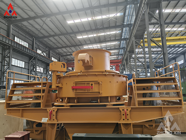 How can vertical shaft impact crusher design ensure its crushing efficiency?